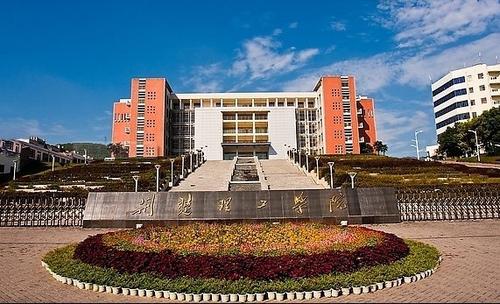 下载 (2).jpg